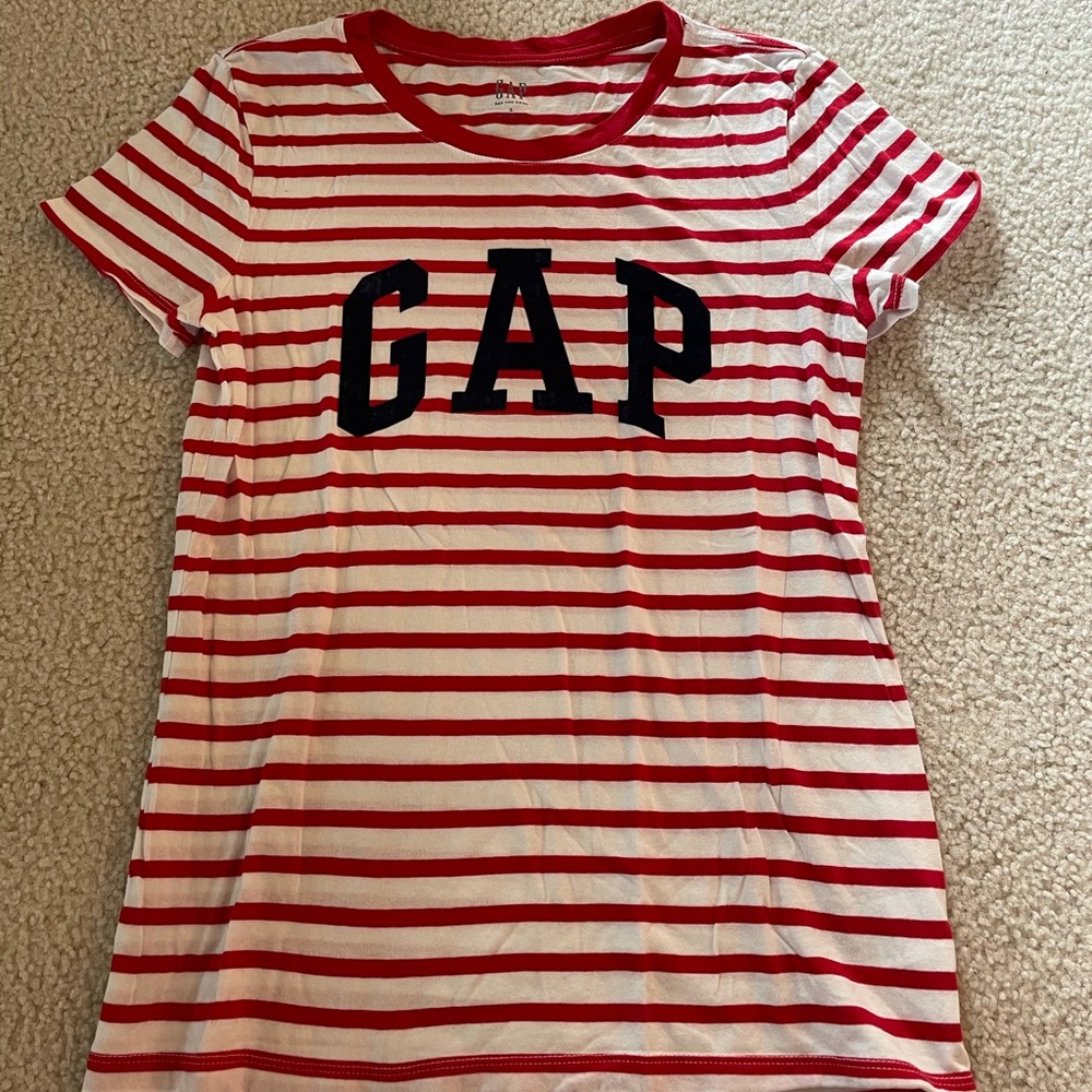 Gap Striped T-Shirt Size Small